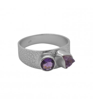 anillo de plata y amatista